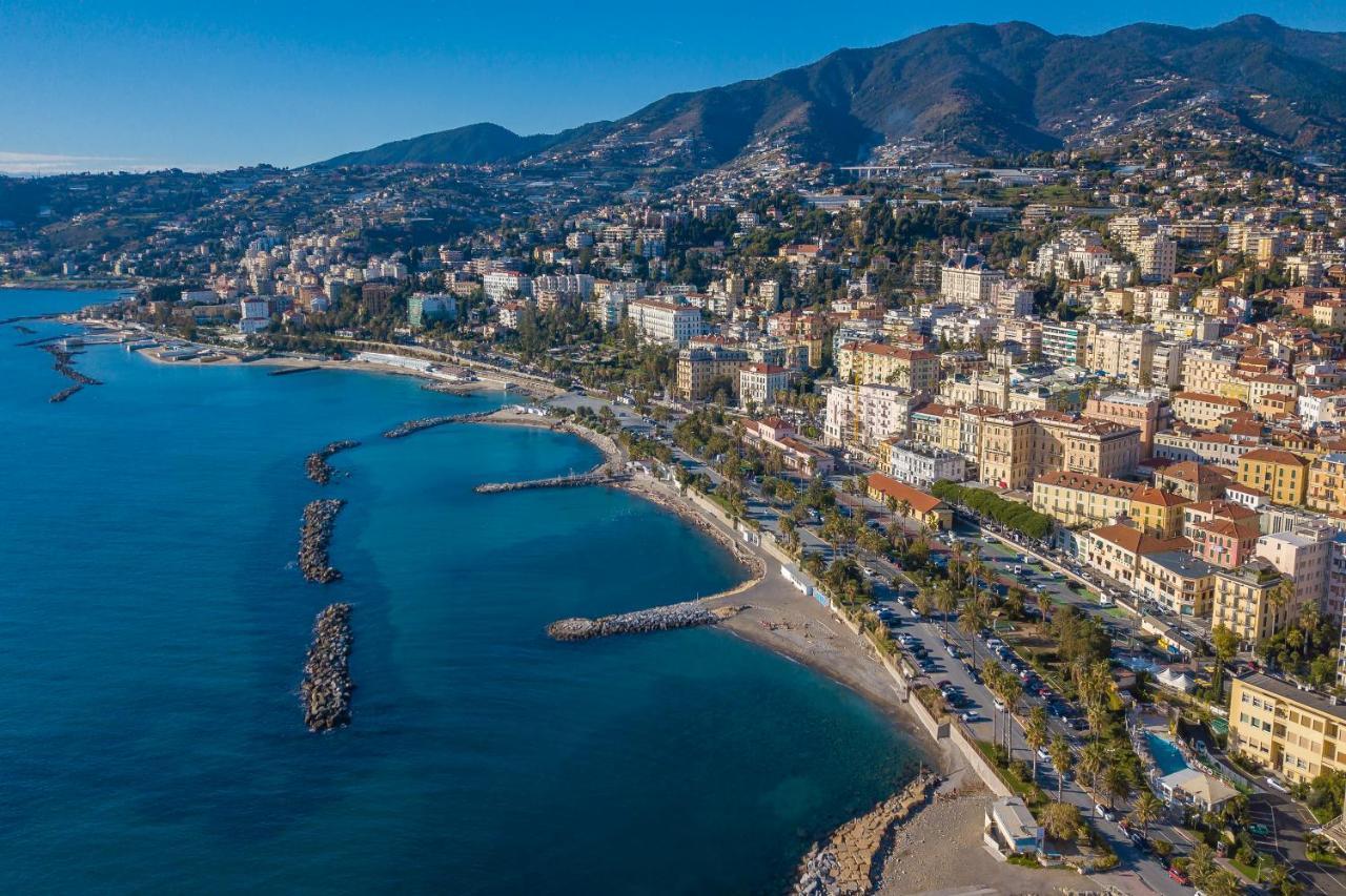 La Lincolnia - With Garden And Seaview - Happy Rentals Σαν Ρέμο Εξωτερικό φωτογραφία
